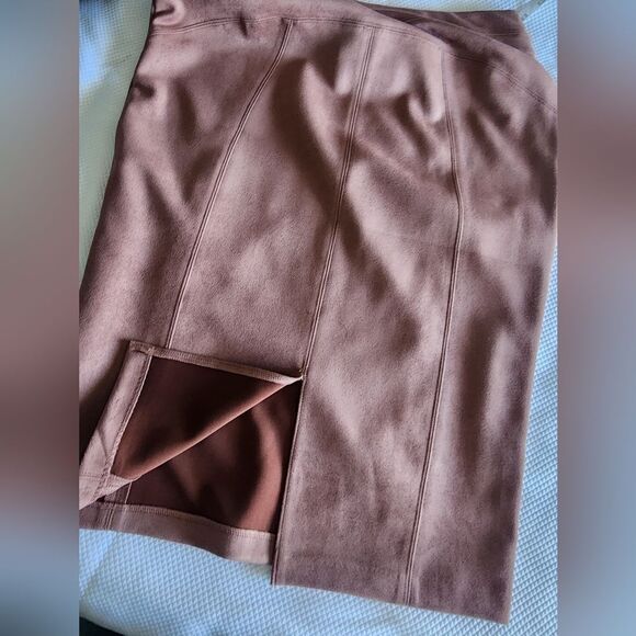ANDREW MARC faux suede  Pencil Skirt full control waistband maeve color - Picture 8 of 8